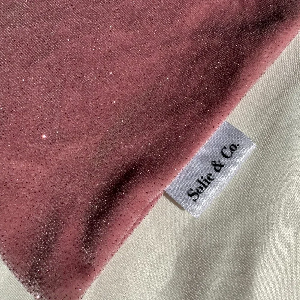 EUC, Solie & Co. Sparkly Berry Pink Faux Velvet Dog Bandana, Size Small
